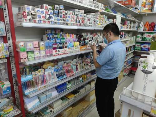 高新區(qū)市場(chǎng)監(jiān)管分局把脈問(wèn)診學(xué)生文具 兒童玩具
